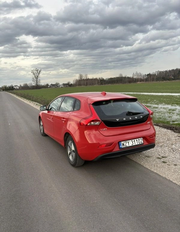 Volvo V40 cena 37000 przebieg: 140000, rok produkcji 2013 z Mszczonów małe 11